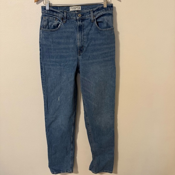 Abercrombie & Fitch Curve Love The 90s Straight Ultra High Rise Jeans Blue-30L - Picture 2 of 10